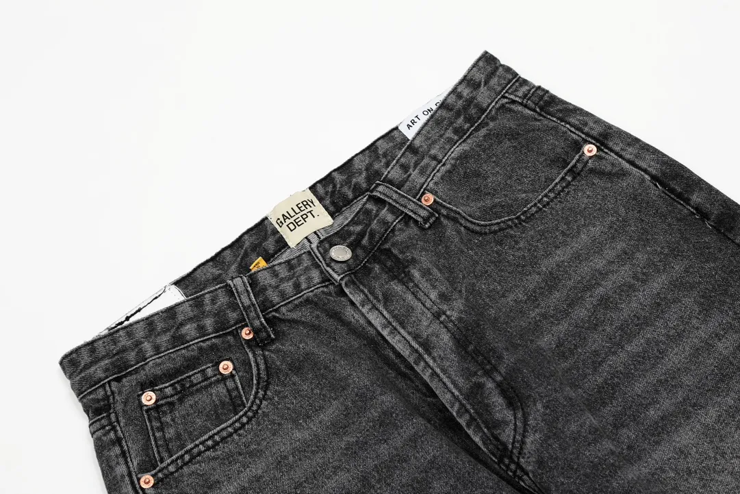 #8102 P260💰 Independent GALLERY DEPT. Vintage splicing black and gray snowflake pattern cross loose washed flared jeans - truly restore the ultimate texture of Vintage - original hardware accessories washed and other elevators, QR code analysis are all purchased from the original factory, high degree of restoration, welcome to compare with a certain product~ - three-dimensional version loose and comfortable, not picky about the figure, tall and slim, factory Seiko, original factory quality control, same style for men and women, can be matched with couples, versatile recommendation Essential jeans for all seasons - sizes: 28 30 32 34 36